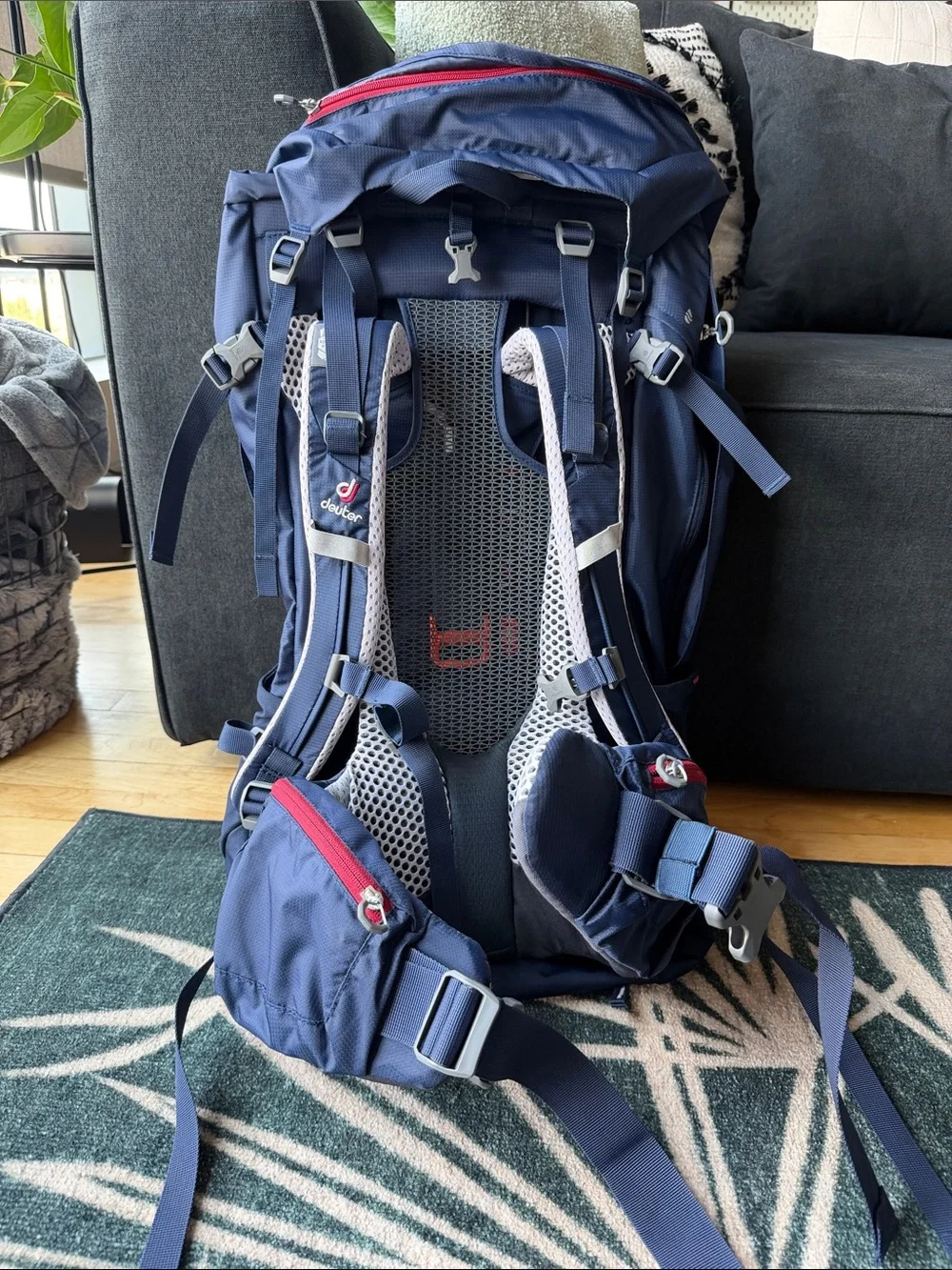 Deuter Futura Vario 45+10L Women’s Backpack